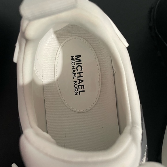 Michael Kors Theo Sport Scuba Trainer - Black - Low-top Sneakers, size 7.5 - Picture 4 of 8